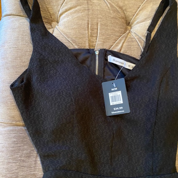 black dress - Picture 1 of 4